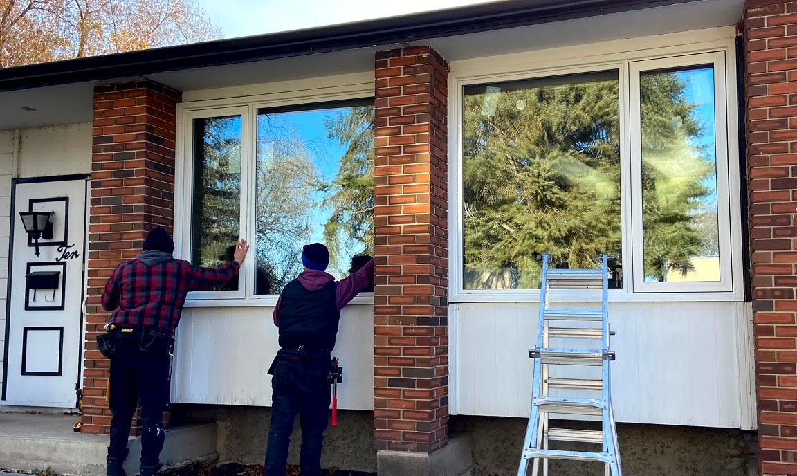 <h3>Windows Built for Regina Weathers</h3>
